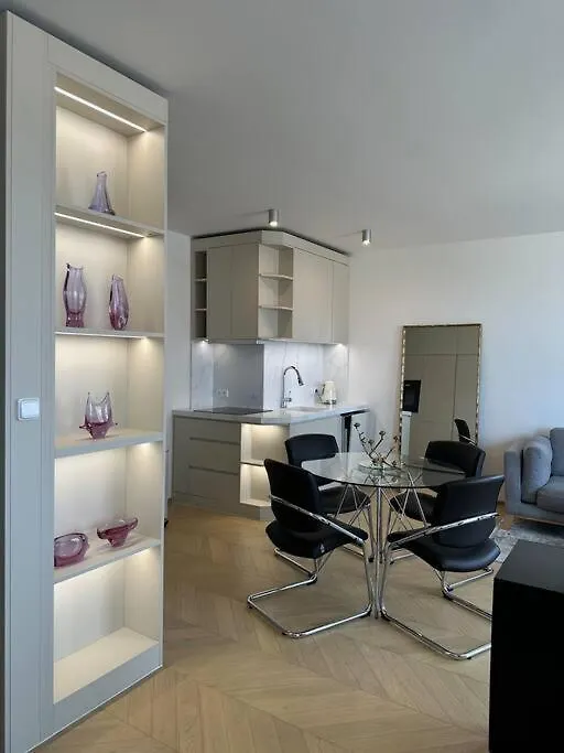 Luxe Apartment Near The Airport Prague Czech Republic